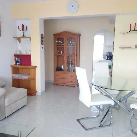 80 M From The Beach, Magnificent Views *
