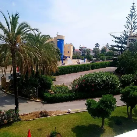 80 M From The Beach, Magnificent Views Апартаменты Дения
